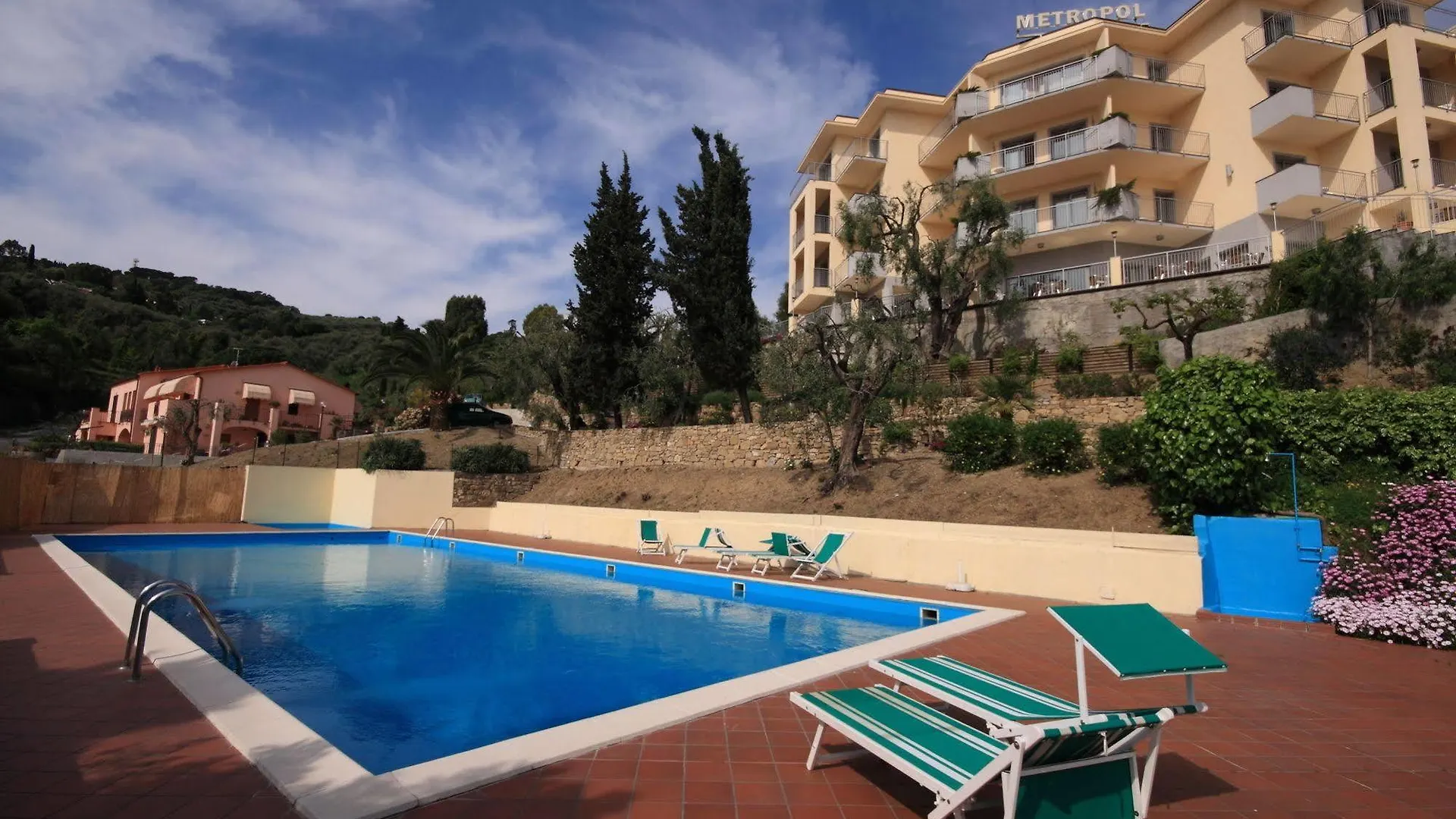 Hotel Metropol Diano Marina 4*,